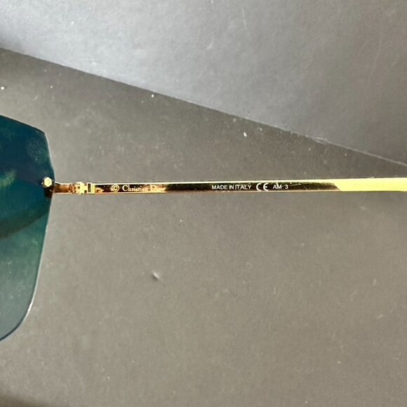 Christian Dior Diormetallic Oversized Sunglasses - Picture 9 of 12